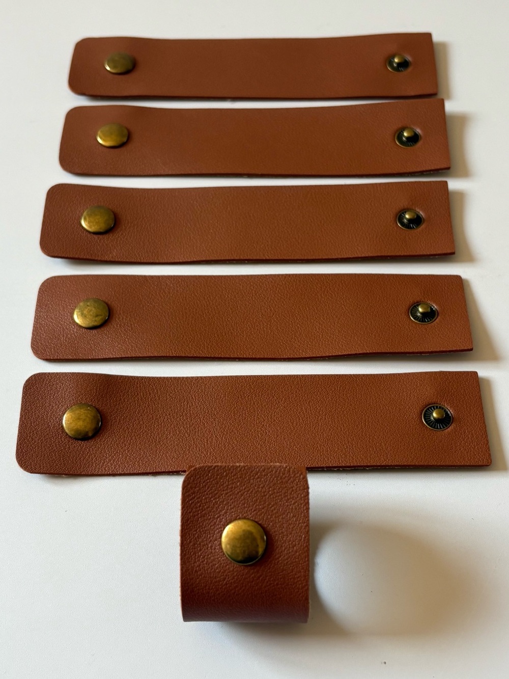 Set of 6 Cognac PU Leather Napkin Rings VEGAN Brown Tan Rustic Store Flat NEW